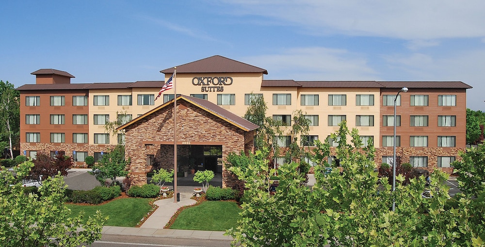 Image of Oxford Suites