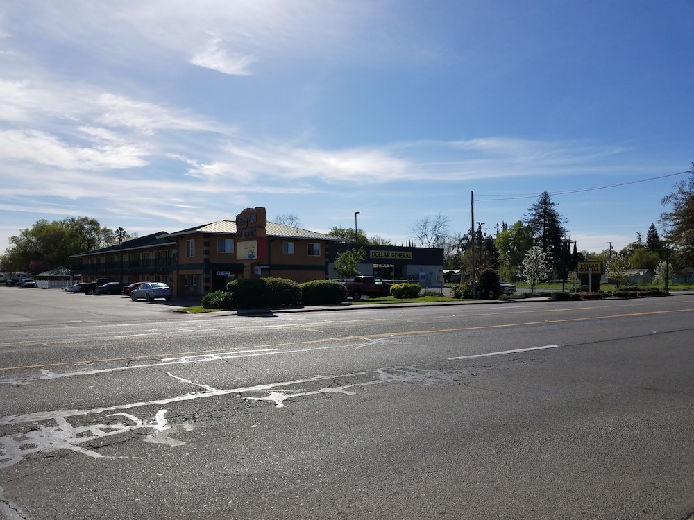 Image of Gridley Inn & RV Park