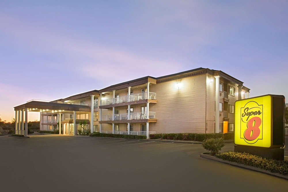 Image of Super 8 Oroville