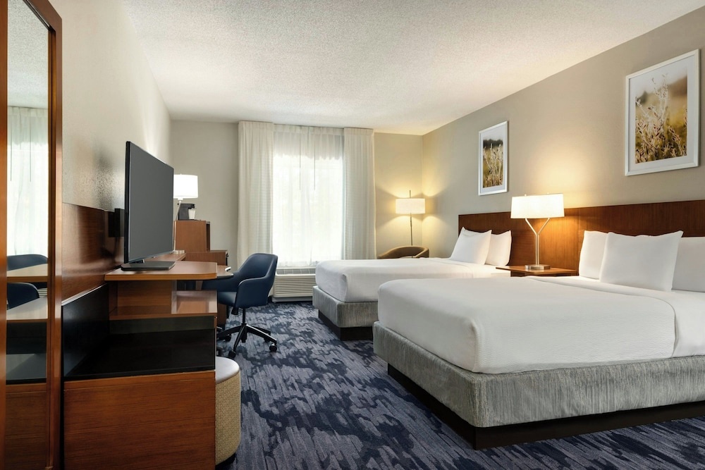 Image of Fairfield Inn & Suites Savannah I-95 South