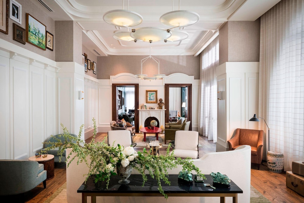 Image of Perry Lane Hotel