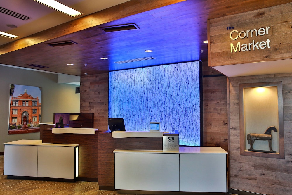 Image of Fairfield Inn & Suites Savannah Midtown