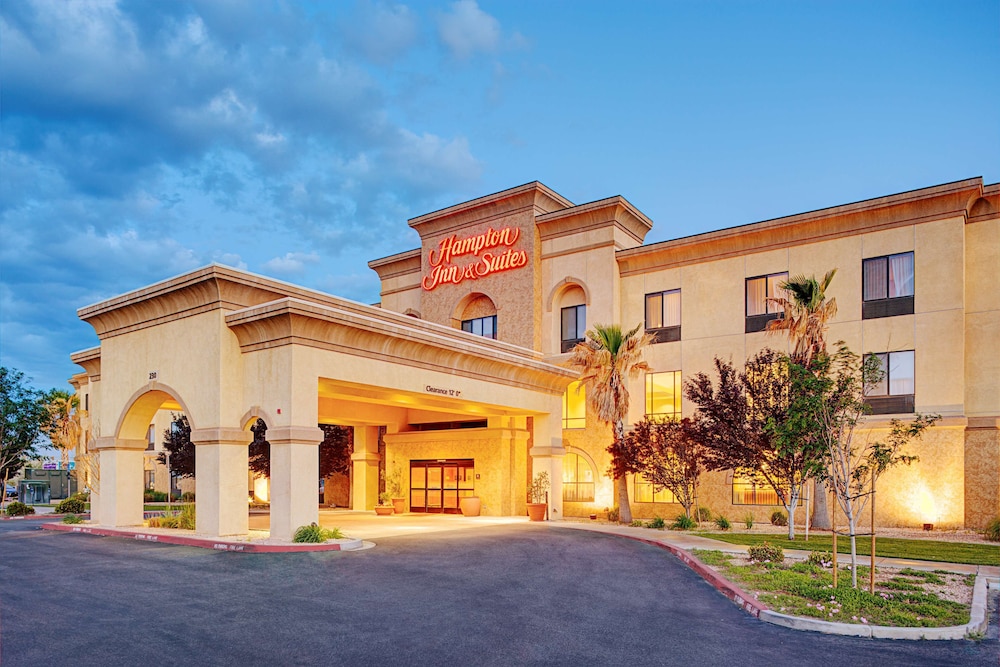 Image of Hampton Inn & Suites