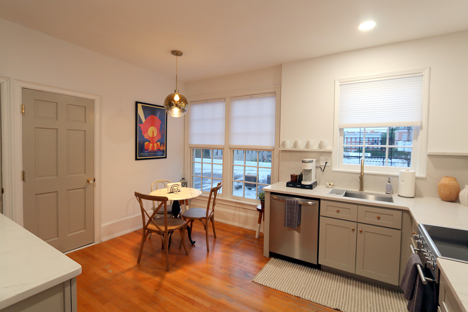 Image of Queen Anne's Condo