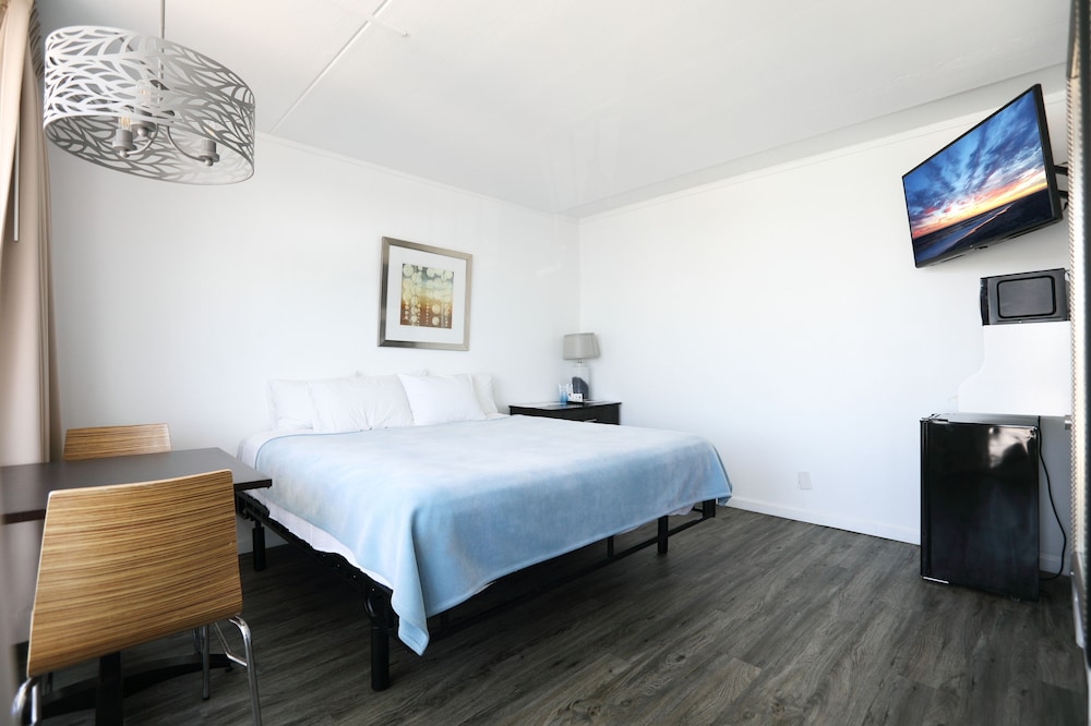 Image of Olympic Island Beach Resort