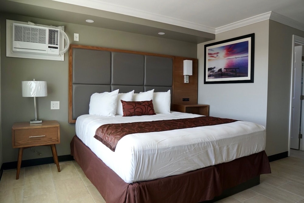 Image of Coastal Sands Inn