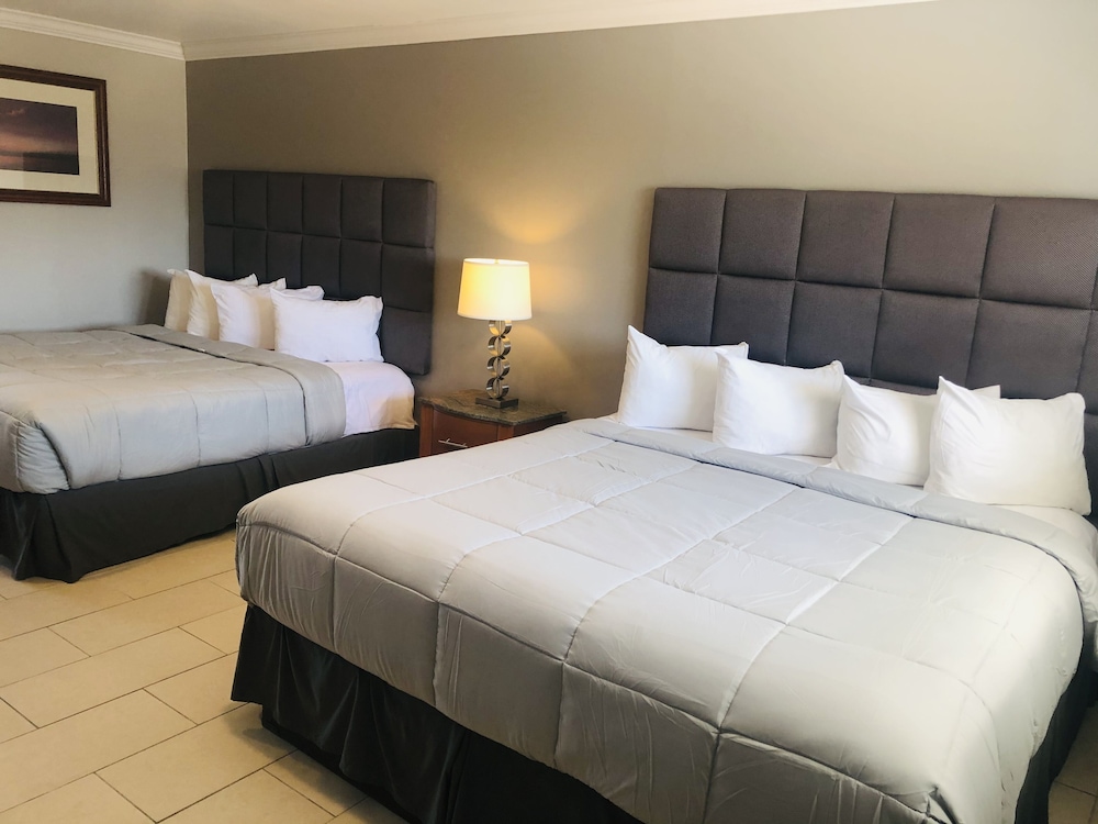 Image of Coastal Sands Inn