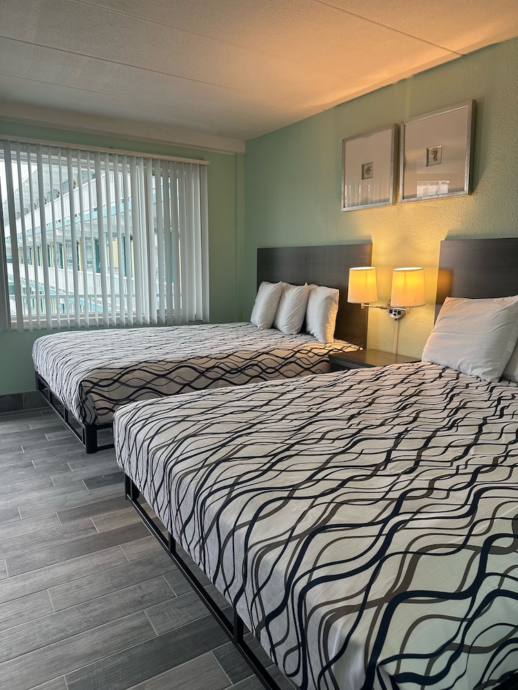 Image of Royal Canadian Motel