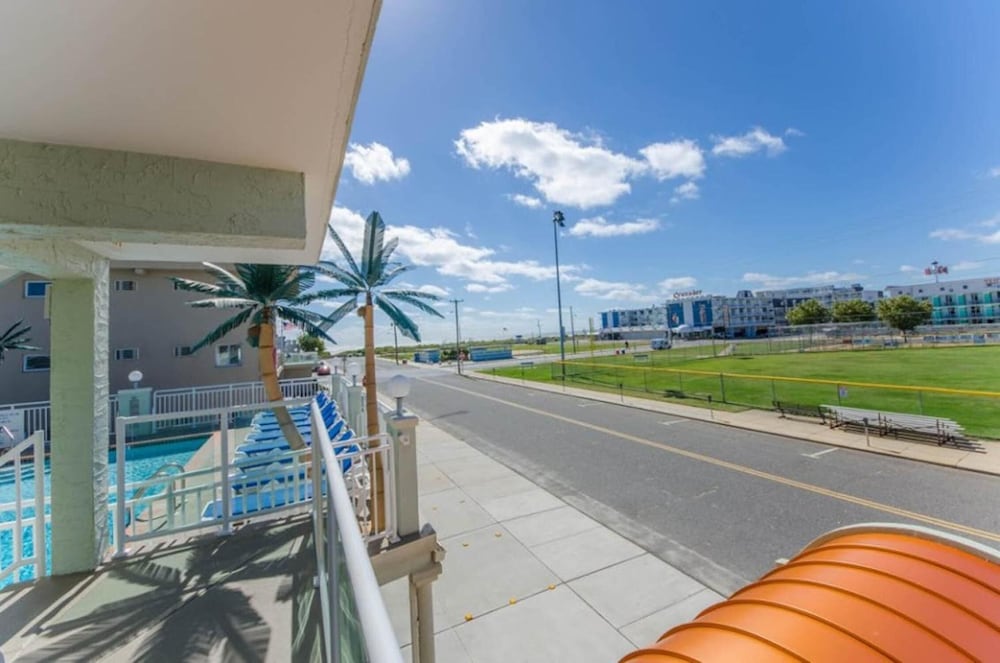 Image of Crystal Beach Motor Inn