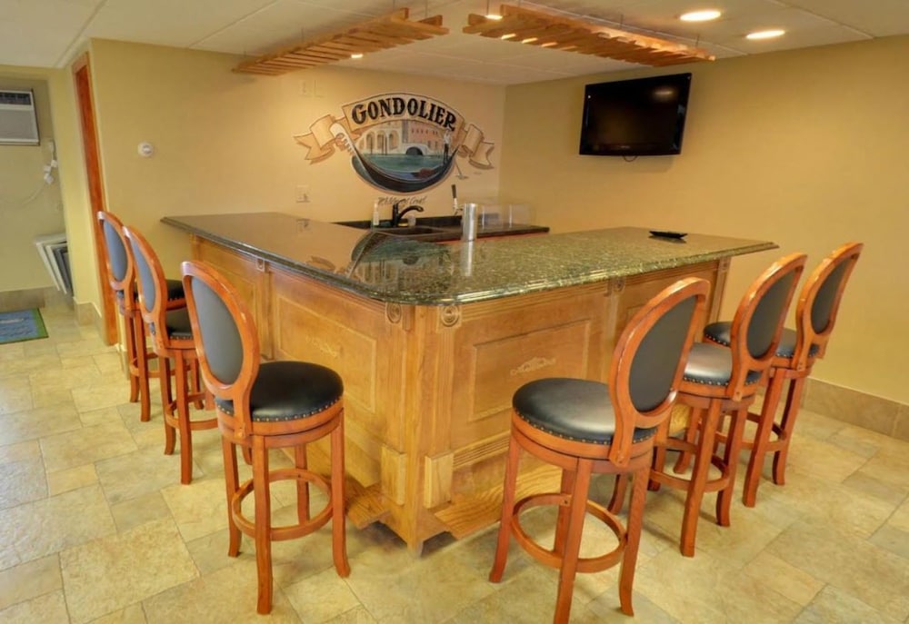 Image of Gondolier Oceanfront Motel