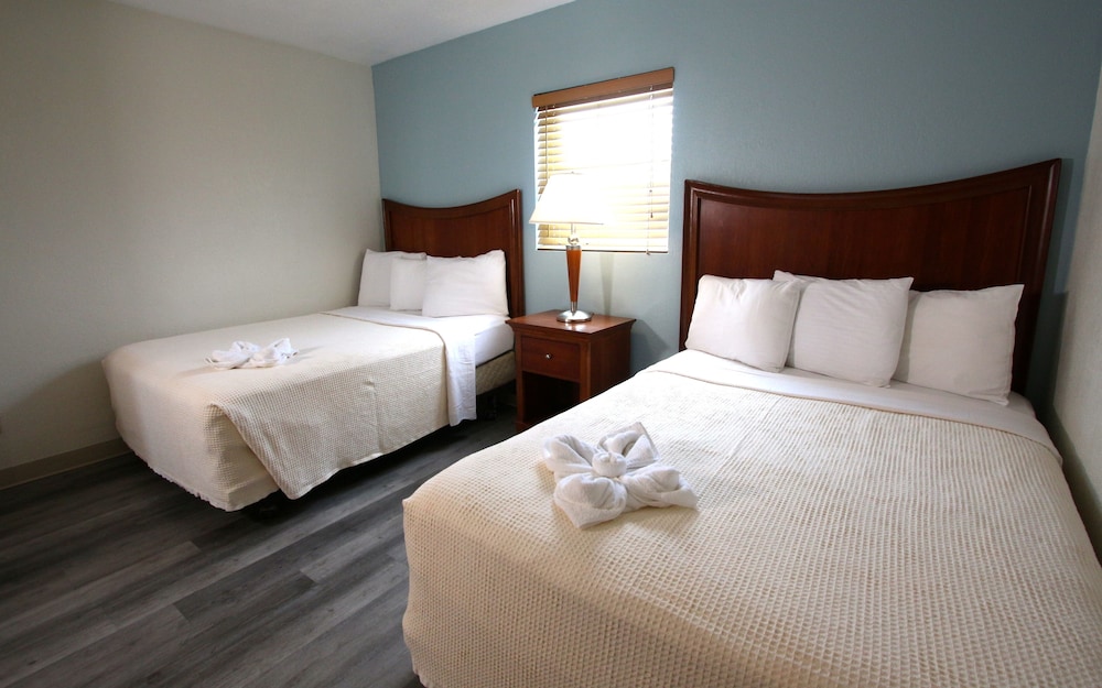 Image of Crusader Oceanfront Resort